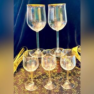 Elegant Set of 5 Crystal 22KT Gold Rimmed Wine Glasses Luxurious Clear Stemware